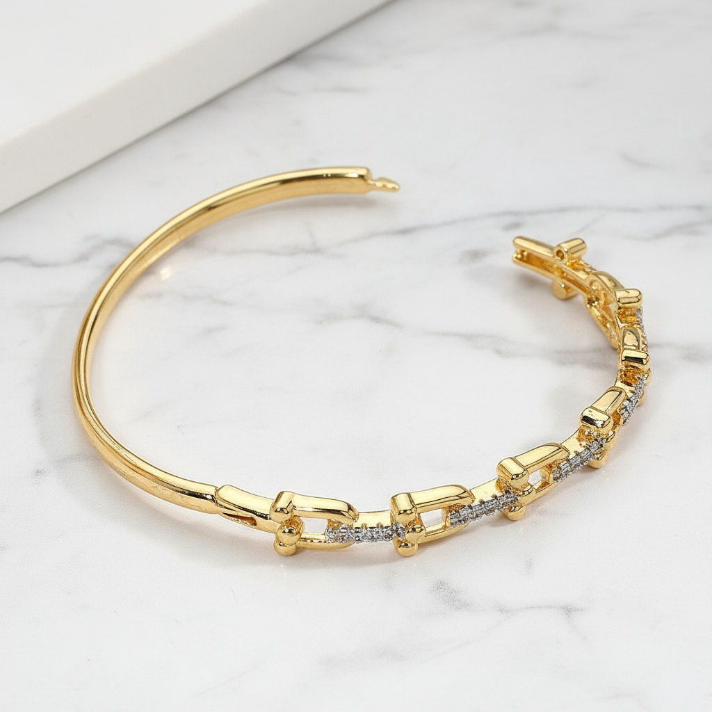 Auréa Link Pave Bangle – Gold Stainless Steel Chain Bracelet