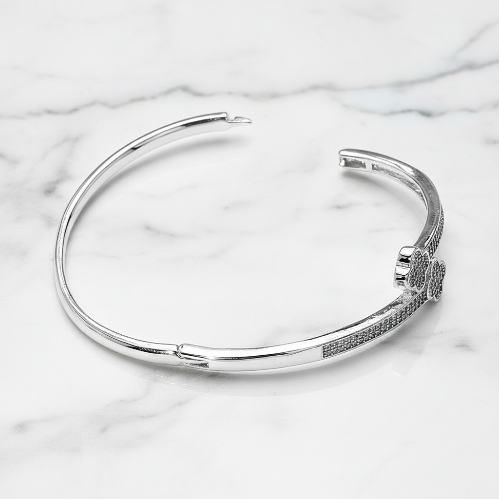 Eterna Duo Clover Pave Bangle