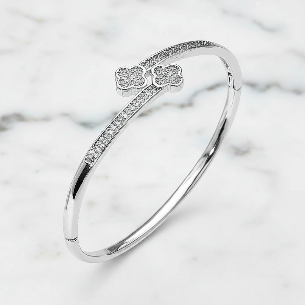 Eterna Duo Clover Pave Bangle